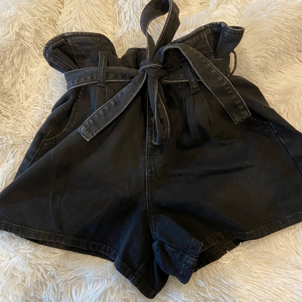 Black american eagle tie shorts, size 8